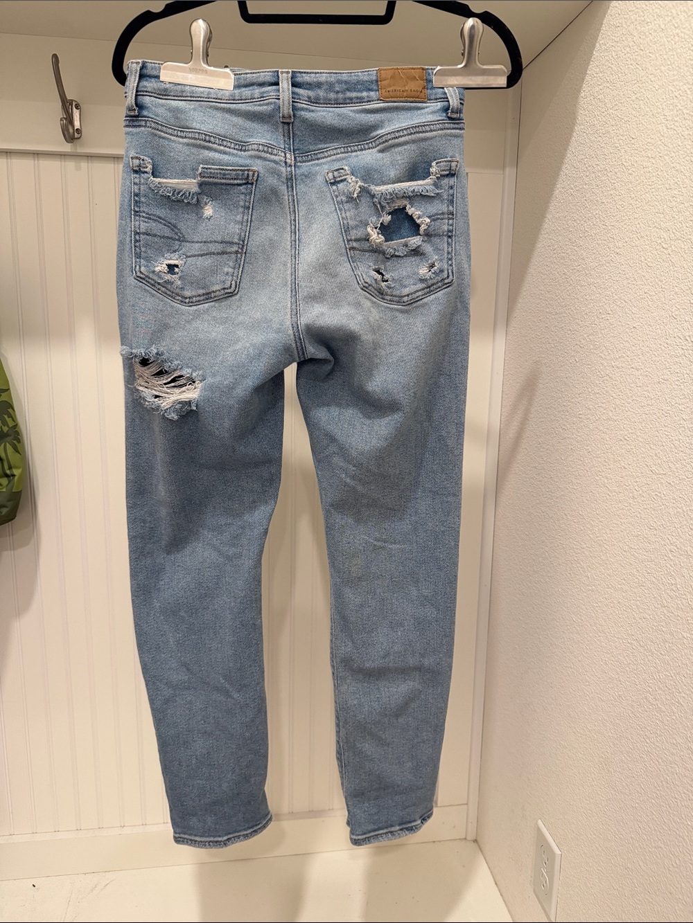 American Eagle Outfitters Light Blue Distressed Skinny Jeans